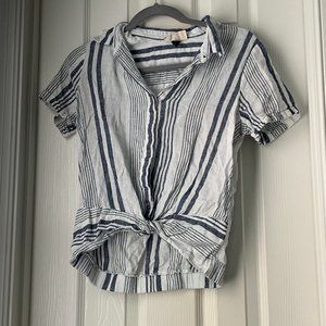 Universal Threads, Short-Sleeve Shirt